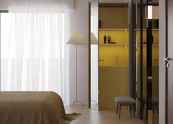 Elda Yellow Palace, In Center Apartment